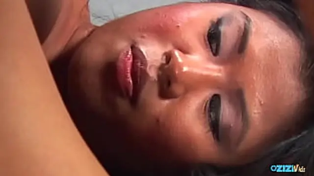 This bitch was very quiet while getting fucked by a big dick in her ass