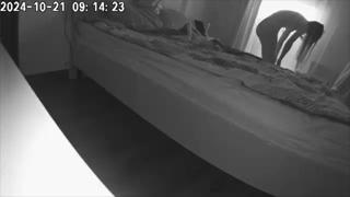 Wife sneaks cam, catches hubby with housekeeper Genuine footage