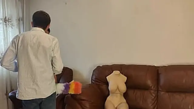 I flew into the maid's bed like a plane and fucked her hard together with Tantaly!