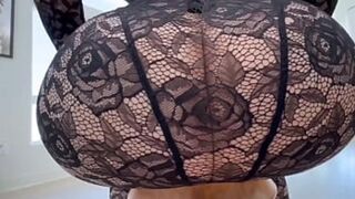 Blonde cougar gets pounded in the backdoor by a big black cock🍆