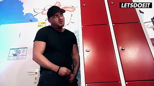 Horny🥵 Hostel: Marilyn Crystal Craves That Threesome Action!