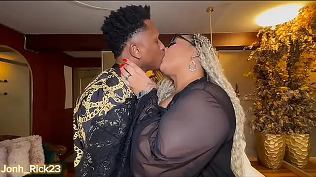 Fucking My Wife′s B*tch