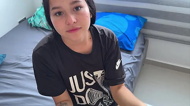 Shy girlfriend Turns 18 &mdash;  Craves Big Dick &mdash; 🌭能达到高潮!