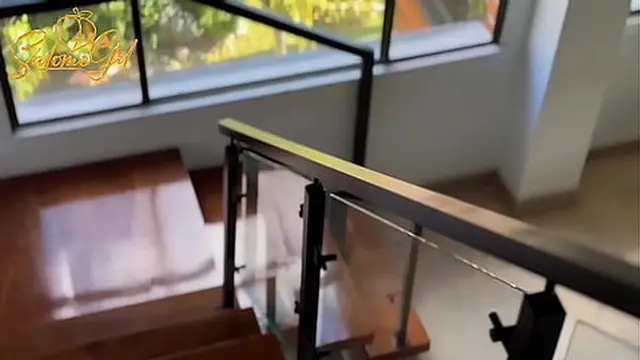 Thief hits the jackpot! MILF offers anal👌 for safe passage - Salome Gil