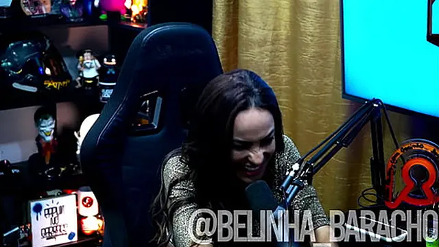 Ruan put his finger in Belinha Baracho′s ass &mdash;  she screamed and moaned with lust! - Podcast Pápum no Barraco!