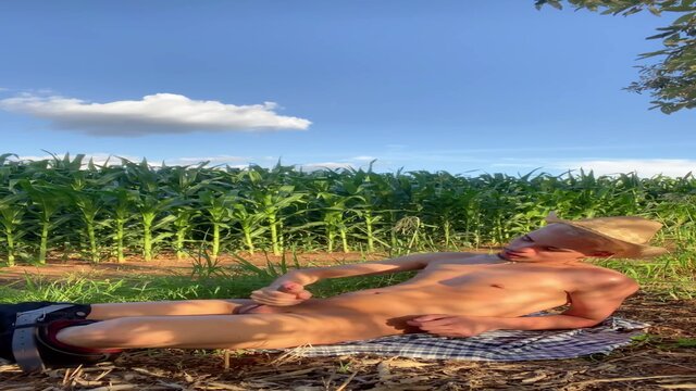 Anal railing with hetero couple in kitchen