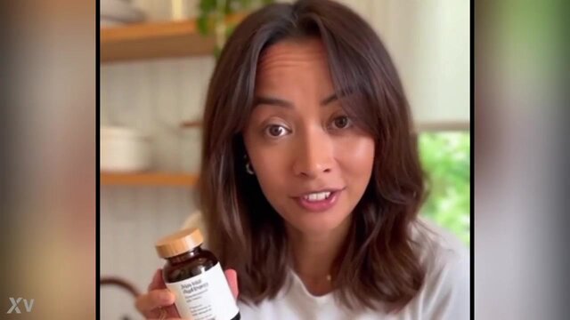 Amateur Step Mom and AI Try New Dildo - Review by Kitty Caprice