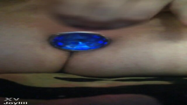 Amateur Latina Joyliii plays with her narrow little rear and giant toys