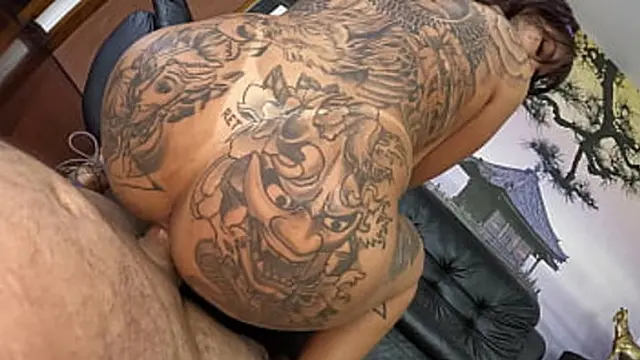 Luizza Saito first time explores intense anal👌 pleasure